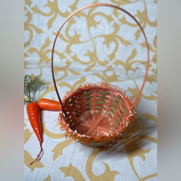 🔥❤️🔥 2 NEW! Round Weaved Easter Basket with Organza Trim BONUS Moss Terrarium - Picture 6 of 12